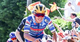 Tour de France: Evenepoel Va-t-il Écraser le Contre-la-Montre? - Imagen ilustrativa del artículo