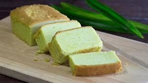 Teksturnya yang lembut dan lumer bikin siapa pun ketagihan. Mengurai Huru Hara Kue Pandan Singapura