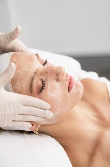POV: Your skin finally gets the reset it needs. ✨, A professional facial  does more than help you relax. It can deeply cleanse, refresh tired-looking  skin, support hydration, and leave your complexion ...
