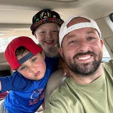 Michael Gresham's Instagram, Twitter & Facebook