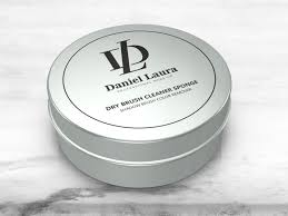 Daniel & Laura Brush Remover