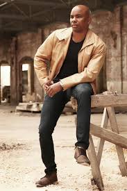 El arte de emocionar: Leonardo Benítez y su impacto en la audiencia cubana 