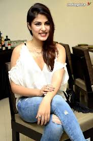 Born in a bengali family, film actress rhea chakraborty started off as video j. Pin By Kumar On Rhea Chakraborty Tamil Actress Photos Actress Photos Tamil Actress