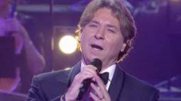 Malgré plusieurs échecs d'audience, france 2 persiste et signe en programmant une septième édition du grand echiquier, en direct, le jeudi 2 juillet à partir de 21h05. Le Grand Echiquier Replay Et Videos En Streaming France Tv