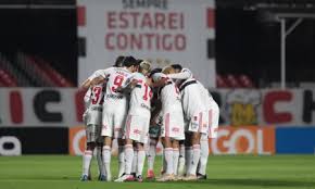 O paulistano, grande campeão no início do século xx e a associação atlética das palmeiras, que se uniram em 1930 dando origem ao clube athlético são paulo ou são paulo da floresta, como muitos o chamavam. Ipjqt6hsjyz1im