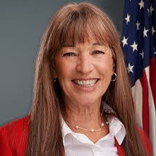 Vicki Lawler's Instagram, Twitter & Facebook