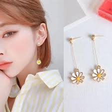 Daisy Drop Earrings