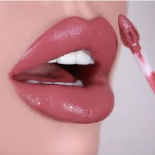 10 Hacks To Make Your Makeup Last All Day Long Finder Com Au Lip Makeup Tutorial Lipstick Makeup Lip Colors