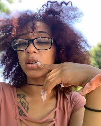 Paris Henderson (@kissmyassholekiddo) • Instagram photos and videos