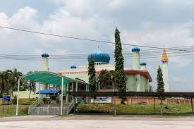 Local governments administrating a municipality are called municipal council (majlis perbandaran). Masjid Pekan Kuala Penyu Wikipedia Bahasa Melayu Ensiklopedia Bebas