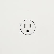 Utilizes the same basic circuitry as the previous unit and has about the same operating characteristics. Three Ways To Make Your Outlets Practically Disappear Architectural Digest