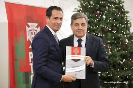 images?q=tbn:ANd9GcTjpipUiqowmTMGDBrCeJ8