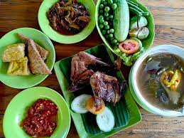 Ini adalah antara tempat makan 'legend'. Raja Cobek Rumah Makan Sederhana Di Pinggir Kali Malang Cibarusah Cikarang Annie Nugraha