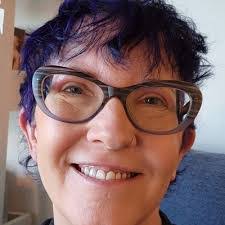 Kathy Kuchta's Instagram, Twitter & Facebook