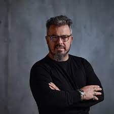 Esta es mi pagina oficial que uso para compartir con ustedes recetas, noticias y novedades del mundo de la cocina. El Chef Donato De Santis Biografia