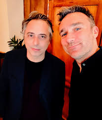 Alexis Himeros a le talent de faire parler. Voilà comment sont arrivés sur  la table (du bistrot) des sujets de conversation aussi variés que : les  personnages de roman, le second degré