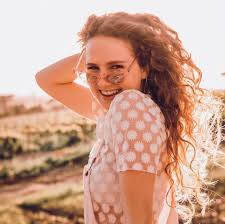 Daniah is going to make you feel good about yourself and call you out on your nonsense. Daniah De Villiers Actress Singer Advocate For Wild Animals Facebook