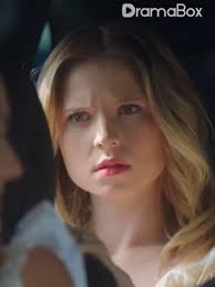 Short Story Daisy Edward and Evelyn