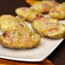 Pommes De Terre Facon Tartiflette Pour L Apero Tartiflette Recettes De Cuisine Pomme De Terre