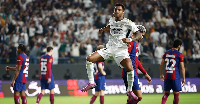 Real Madrid thrash old rivals Barcelona 4-1 to win Super Cup | Reuters