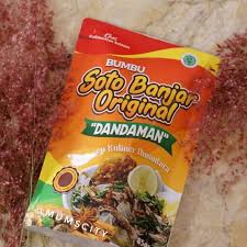 Bahan utama soto ayam santan enak khas banjar yakni daging ayam, kalau ingin cita rasa asli seperti daerah asalnya sih disarankan untuk menggunakan daging ayam kampung, namun dengan ayam potong biasa juga boleh kok, nggak ada larangan lho. Jual Bumbu Soto Banjar Rasa Bahari Kota Banjarbaru Mumscity Tokopedia