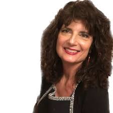 Annette Federico's Instagram, Twitter & Facebook