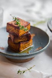 Tahu bacem pedas kalau bingung mau masak apa untuk pelengkap, buat saja tahu bacem pedas ini. Indonesian Spiced Tofu Tahu Bacem Makanan Tahu Indonesia