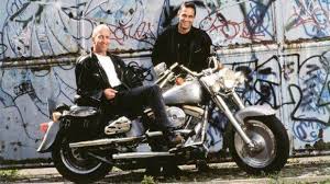 Dabei mussten sie jedoch überrascht feststellen, dass ihre kampagne dennoch auf viel kritik stieß. Jung Von Matt Die Ersten 25 Jahre W V