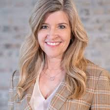 Jenifer Cook's Instagram, Twitter & Facebook