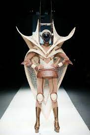 Pin By Roxane Grant On Designers Of Long Term Trends Future Fashion Conceptual Fashion Futuristic Fashion Space Fashion