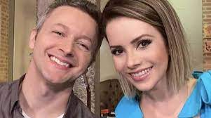 Prova disso foi enquanto estavam fazendo alguns shows. Sandy E Lucas Lima Fazem Rarissima Aparicao Com O Filho Como E Lindo