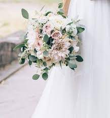 These silk bouquets will last a lifetime and will look as gorgeous today as they wil on your 50 th anniversary. Fantastic Screen Bridal Flowers Summer Strategies Acquire A Serious Amounts Of Evaluate Wh Flower Bouquet Wedding Bridal Bouquet Summer Summer Wedding Bouquets