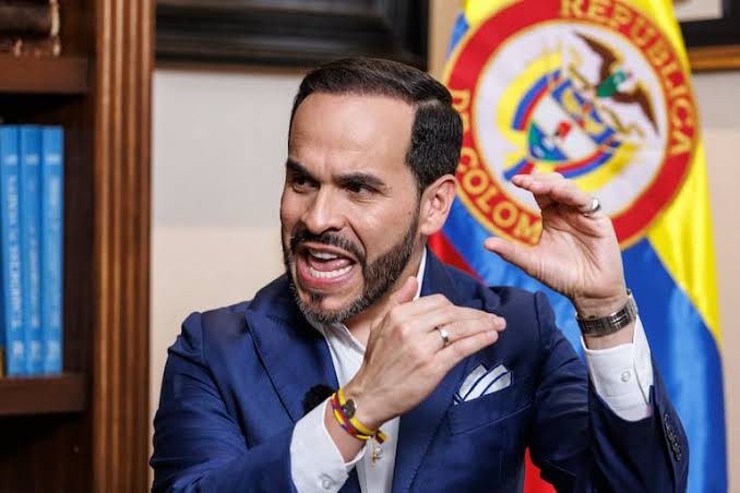 Abelardo de la Espriella estalla contra la paz total de Petro, dice que es  un “fracaso” para Colombia y lanza dardos a Iván Cepeda - Semana