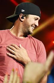 Birds Need Bees And Ice Needs Whiskey Pin By Lisa Crews On My Crushes In 2019 Luke Bryan Shirtless Luke Bryan Tim Mcgraw