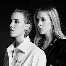 Jennifer Skillman's Instagram, Twitter & Facebook