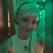 Deanna Scalf's Instagram, Twitter & Facebook