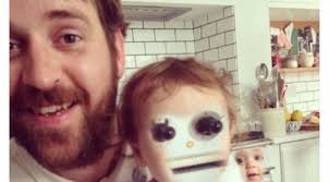 10 Bukti Kamu Sudah Kecanduan Main 'Face Swap', Bikin Ngakak!