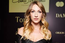 Ведущая знаменитой передачи «орёл и решка». Lesya Nikityuk Udivila Selfi Bez Makiyazha Novosti Dnya 1 1