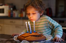 Trés simple à faire, joli à regarder et en plus delicieux. 5 Idees Pour Feter L Anniversaire Des Filles Et Des Garcons De 3 Ans