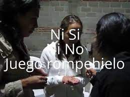 Además de crear el ambiente ideal para que los niños estrechen vínculos y se relacionen. Ni Si Ni No Divertido Rompehielo Juegos Divertidos Para Grupos Youtube