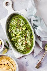 Easy Palak Paneer Recipe Spinach Curry With Indian Cottage Cheese Recipe Indian Side Dishes Paneer Recipes Palak Paneer