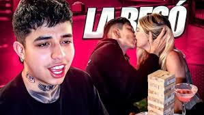 CRIS VALENCIA SE BESA CON LA RUSA 😳