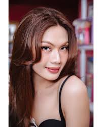 Đào Bá Lộc ngày càng xuất sắc trong khoản lên đồ, diện item nửa kín nửa hở  đầy gợi cảm