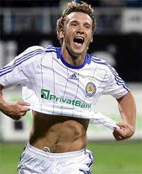 Андрей шевченко родился 29 сентября 1976 года в селе дворковщина, яготинский район (киевская область). Andrej Shevchenko Zabiv Rossii Oshalel Ot Schastya 4 Dekabrya 2009 G Dinamo Kiev Ot Shurika