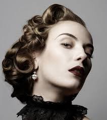 pin von alicia vance auf vintage hairstyles 30er frisuren 50er frisur 20er jahre frisur