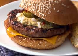 While you can eyeball a burger size, if you're feeding a crowd, we recommend weighing them. Brat Patties 4 Oz Johnsonville Foodservice