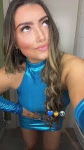 Eve Meehan's Instagram, Twitter & Facebook