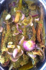 Kalau nak digaul terus ikan keli ni dengan sambal cili merah pun boleh, bila sambal cili merah dah masak, masukkan terus semua ikan keli dan gaul sebati, ros lagi suke ditoppingkan kat atas je. Pin On Lauk Berbuka Puasa