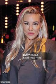 64 Fotos und hochauflösende Bilder