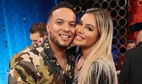 'chiquis' rivera reaparece en redes sociales y se despide de sus fans. Chiquis Rivera Se Divorcia De Lorenzo Mendez